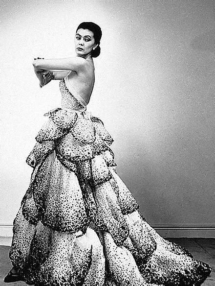 【经典回顾】Dior 先生在1947-1957年十年间的创作历程 - 知乎