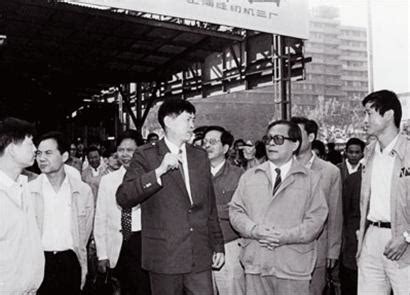《江泽民在上海1985—1989》摘录 上海应成为沟通内外的桥梁 (2)--时政--人民网