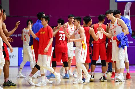 亚运会男篮：中国83-66哈萨克斯坦 周琦9分3帽 - 风暴体育