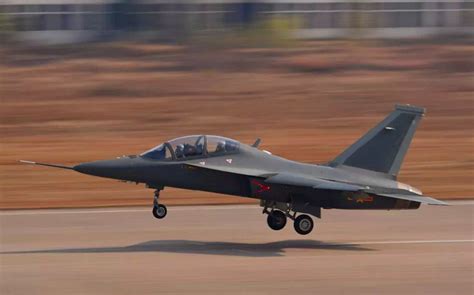 王者中的王者：L-15“猎鹰” — 中国空军最新教练机，前途不可估量 - 知乎