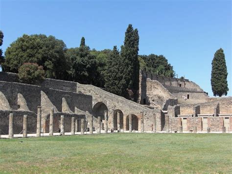 意大利考古队发现庞贝古城建筑群 罕见保持完好 - 神秘的地球 科学|自然|地理|探索