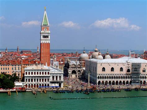 在意大利威尼斯历史悠久的Venetian高清图片下载-正版图片504906468-摄图网