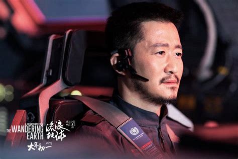 《流浪地球》发布终极预告海报 有种的中国人”为家而战” - 360娱乐，你开心就好