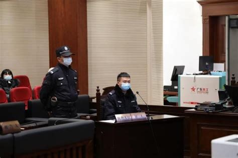 石棉县法院线上、线下出庭并举推进“四类人员”出庭常态化 -石棉县人民法院