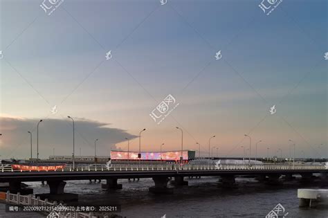 吴淞邮轮码头高清图片下载-正版图片500748372-摄图网