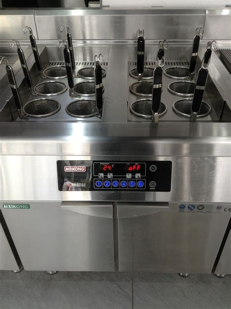 厨房设备生产厂家告诉你商用厨房各部门的职能_食品机械设备网