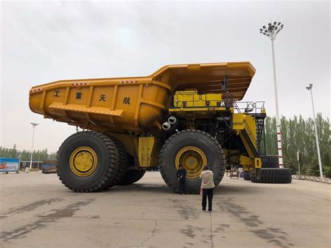 何以为“巨大” 矿山卡车震撼图集