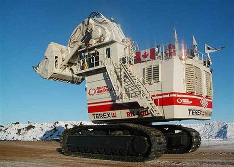世界上最大的挖掘机，一天就能挖空一座山，Bagger293巨型斗轮挖掘机！_腾讯视频