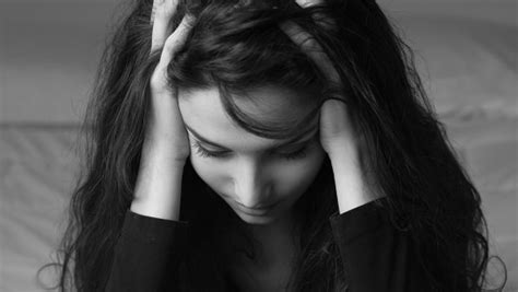 抑郁症的早期症状有哪些表现 抑郁症的表现症状 - 知乎