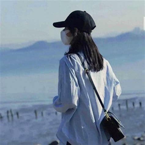 好运头像温柔女生背影