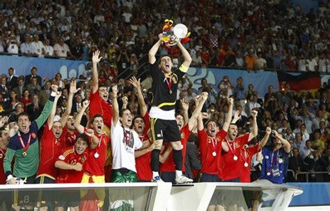 葡萄牙足球黄金一代阵容：路易斯-菲戈、鲁伊-科斯塔领衔_球天下体育
