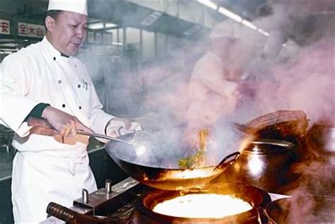 顺德荣获"中国厨师之乡" 挂牌当晚10名厨齐献艺·广东地市·广东新闻·南方网