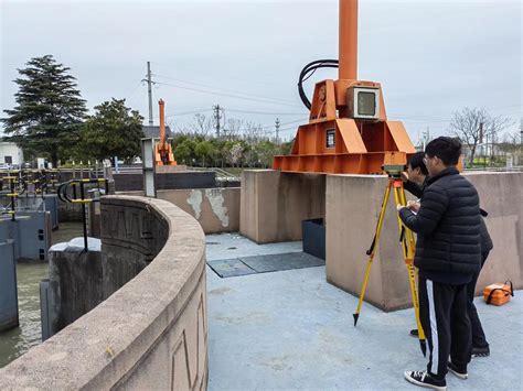 南通九圩港船闸开展2023年双线船闸第一季度闸门运行跳动量测量工作-现代快报网