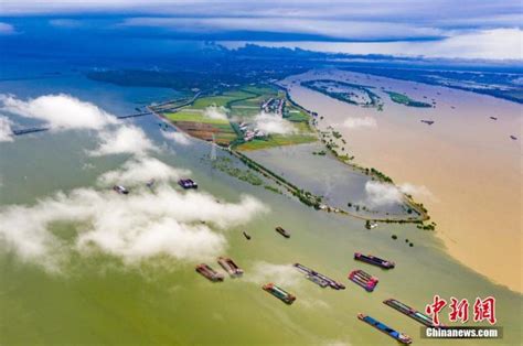 湖北宜昌：“长江2020年第2号洪水”进入三峡水库