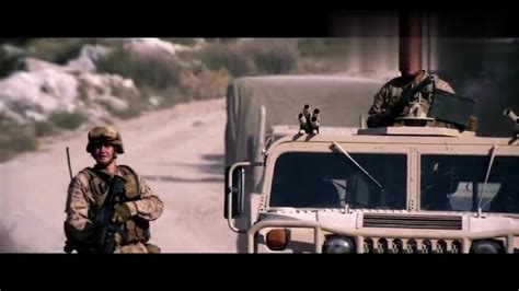 10部电影，20年阿富汗战争 布拉德皮特《战争机器》阿富汗花木兰《养家之人》|帕瓦娜的守候|塔利班|马克·沃尔伯格_新浪新闻