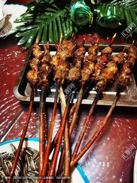 新疆红柳烤串,中国菜系,食品餐饮,摄影素材,汇图网www.huitu.com