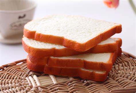 PU回弹面包片土司面包片蛋糕仿真面包橱窗装饰模型假面包摆设道具-阿里巴巴