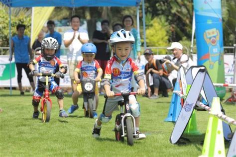 奔跑吧继承者们 2017“CST正新杯”幼儿滑步车赛 - 骑行 - 骑行家 - 专业自行车全媒体