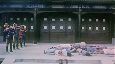 电影再现1900年八国联军侵入北京，烧杀抢掠无恶不作！_腾讯视频