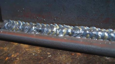 二保焊立角焊焊不好，新手可以这样焊接，用倒流焊薄薄的打上一层底，再采用锯齿运条手法进行焊接，可以解决一部分新手焊接难的问题。_腾讯视频