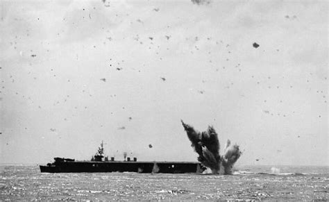1945年5月11日14时，美国航空母舰遭受神风攻击_柯瑞思_新浪博客