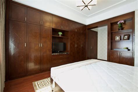 现代欧式样板房卧室衣柜效果图 – 设计本装修效果图