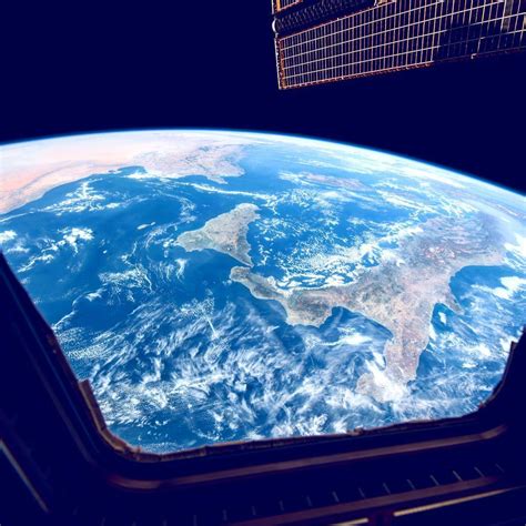 豆田， 国际空间站俯瞰地球，来自宇航员Jack Fischer。
