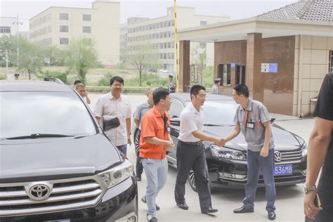 东阳市市委副书记姚激扬到访博乐液压机械有限公司