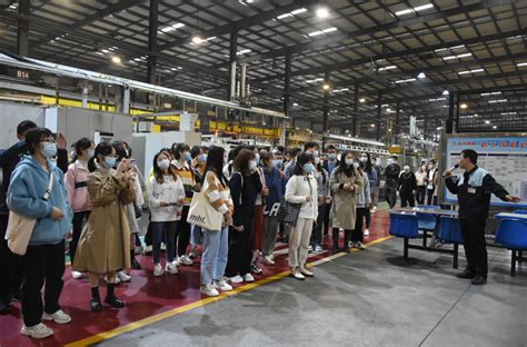 四川省人力资源服务行业协会--会员信息--内江市组织开展在校大学生“进园区、进企业”参观活动