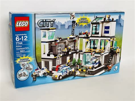 LEGO 7744 City Police Headquarters 673419102568 | eBay