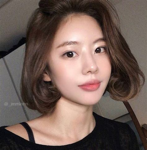 短发内扣非主流头像女生