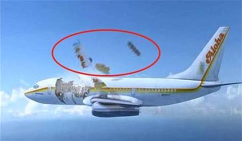 现场：山东一架小型飞机坠落 机上教练员、学员3人抢救无效死亡_凤凰网视频_凤凰网