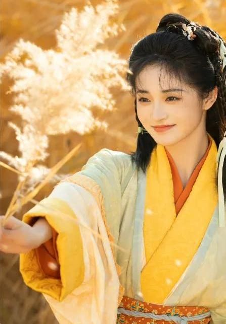 周洁琼同款古风头像女生