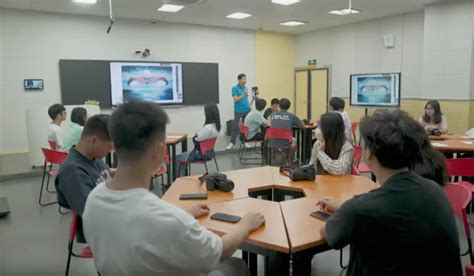 AR/VR创新实验室, 学生自主探究, 桌面虚拟交互教学一体机, 3D互动智慧平板, 教师讲授 - 深圳未来立体教育科技有限公司