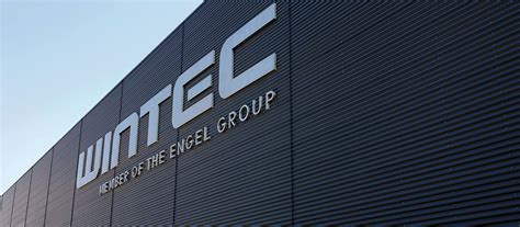 恩格尔注塑机械（常州）有限公司 是ENGEL集团在全球的第九个工厂，位于常州市武进高新技术产业开发区龙帆路9号（地铁一号线南夏墅站旁）