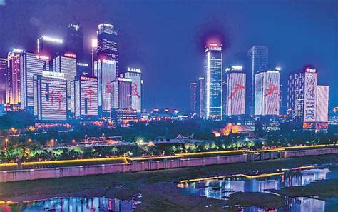 重庆夜景再添亮点 城市形象宣传广告灯光秀亮相_大渝网_腾讯网