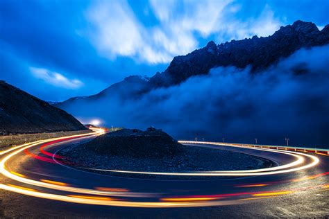 @自驾爱好者 穿越新疆最美公路，走过草原、荒漠和雪山！|新疆|公路|穿越_新浪新闻