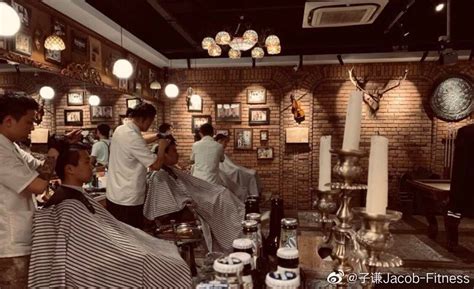 二月二龙抬头理发店生意红火 顾客凌晨5点排队-搜狐新闻