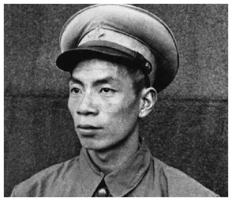 《长津湖》中的杨根思，为什么能成为志愿军第一位特级战斗英雄