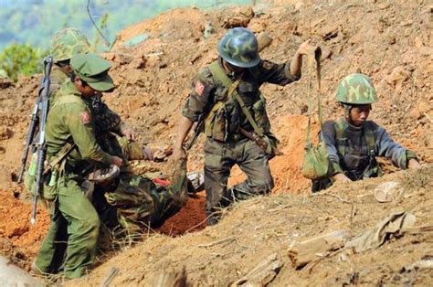 缅北武装不断与政府军发生冲突，有什么历史渊源？|彬龙协议|缅甸|武装_新浪新闻