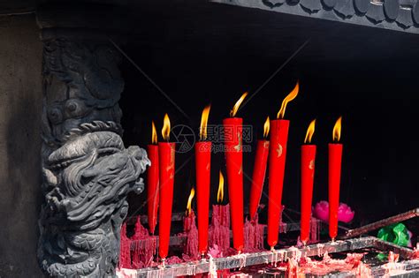 上香祈福图片