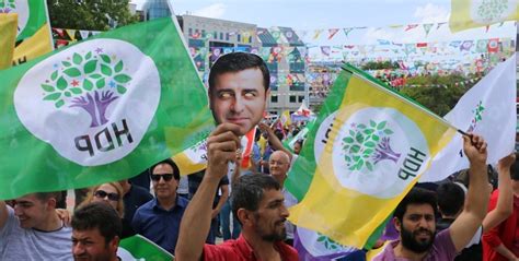 ANF | Thousands rally in Istanbul for the HDP