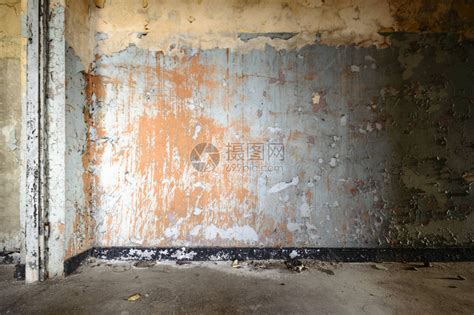 旧墙废弃厂房的广角视图高清图片下载-正版图片504207946-摄图网