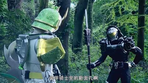日本女明星泉里香饰演假面骑士铠武葛叶纮汰图片