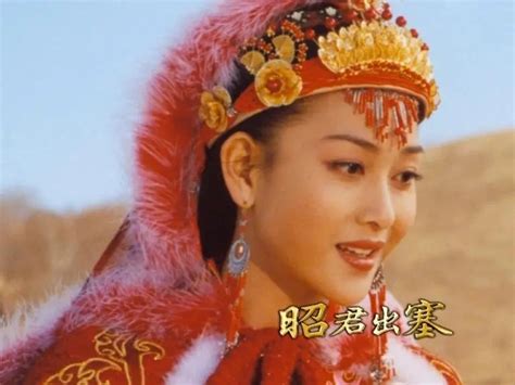 李彩桦vs熊黛林图片