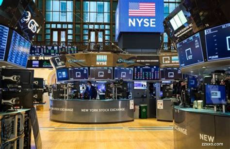纽约证券交易所（New York Stock Exchange，NYSE）位于美国纽约州纽约市百老汇大街18号，在华尔街的拐角南侧，是纽约的 ...