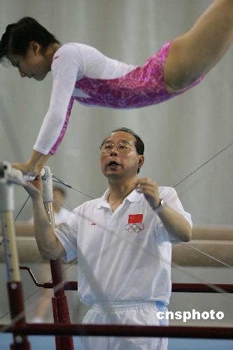 中国体操教父因病逝世 曾带出中国女队最强阵容_手机新浪网
