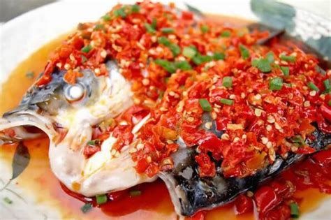 著名湘菜剁椒鱼头,原来鱼头也能做的那么好吃