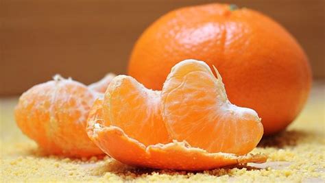 晚上吃橘子会长胖吗？吃橘子的注意事项有哪些_四海网