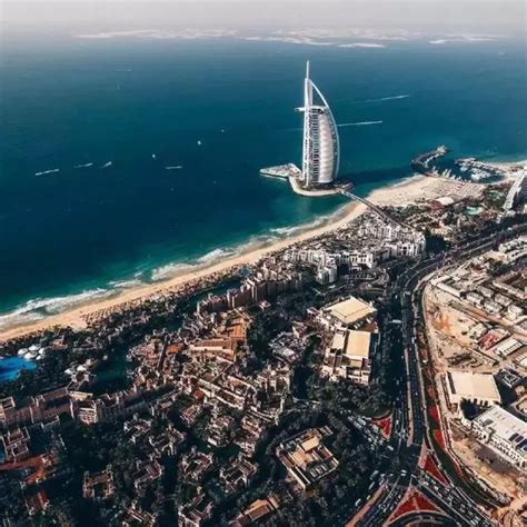 迪拜的帆船酒店一晚多少钱？ - 知乎